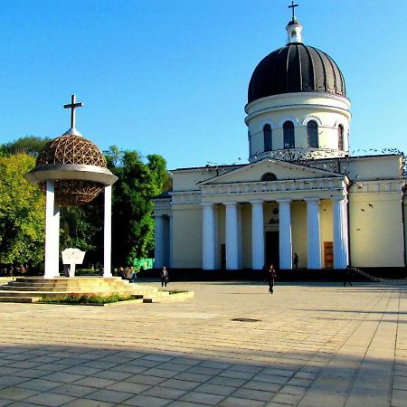 Central Park Accommodation Chisinau Luaran gambar